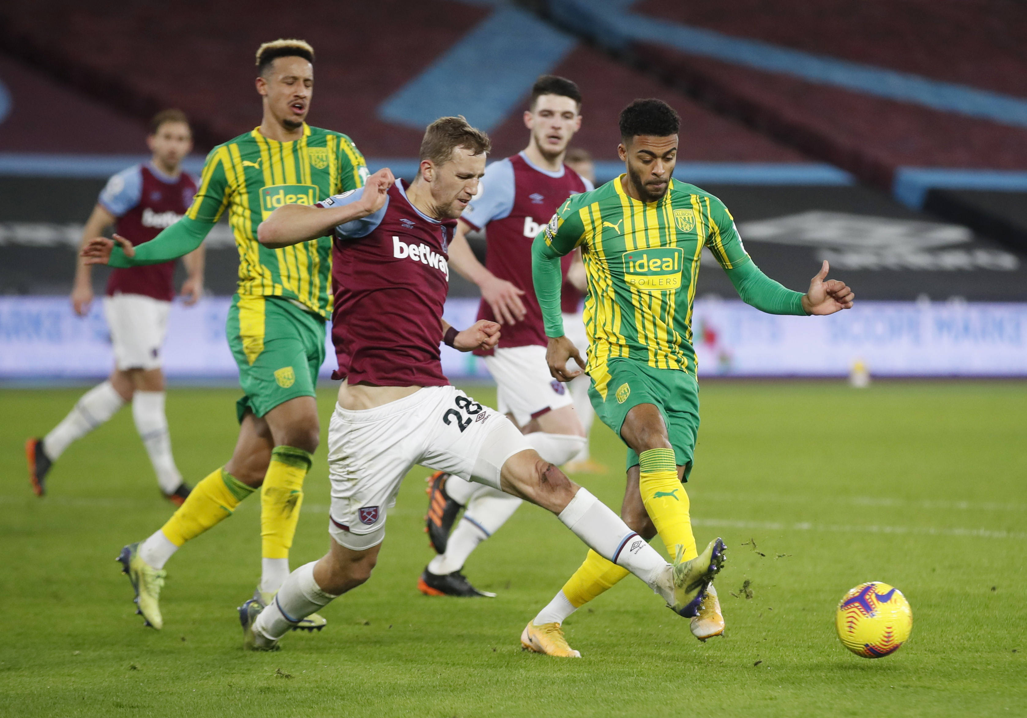 队取得关键 队取得关键