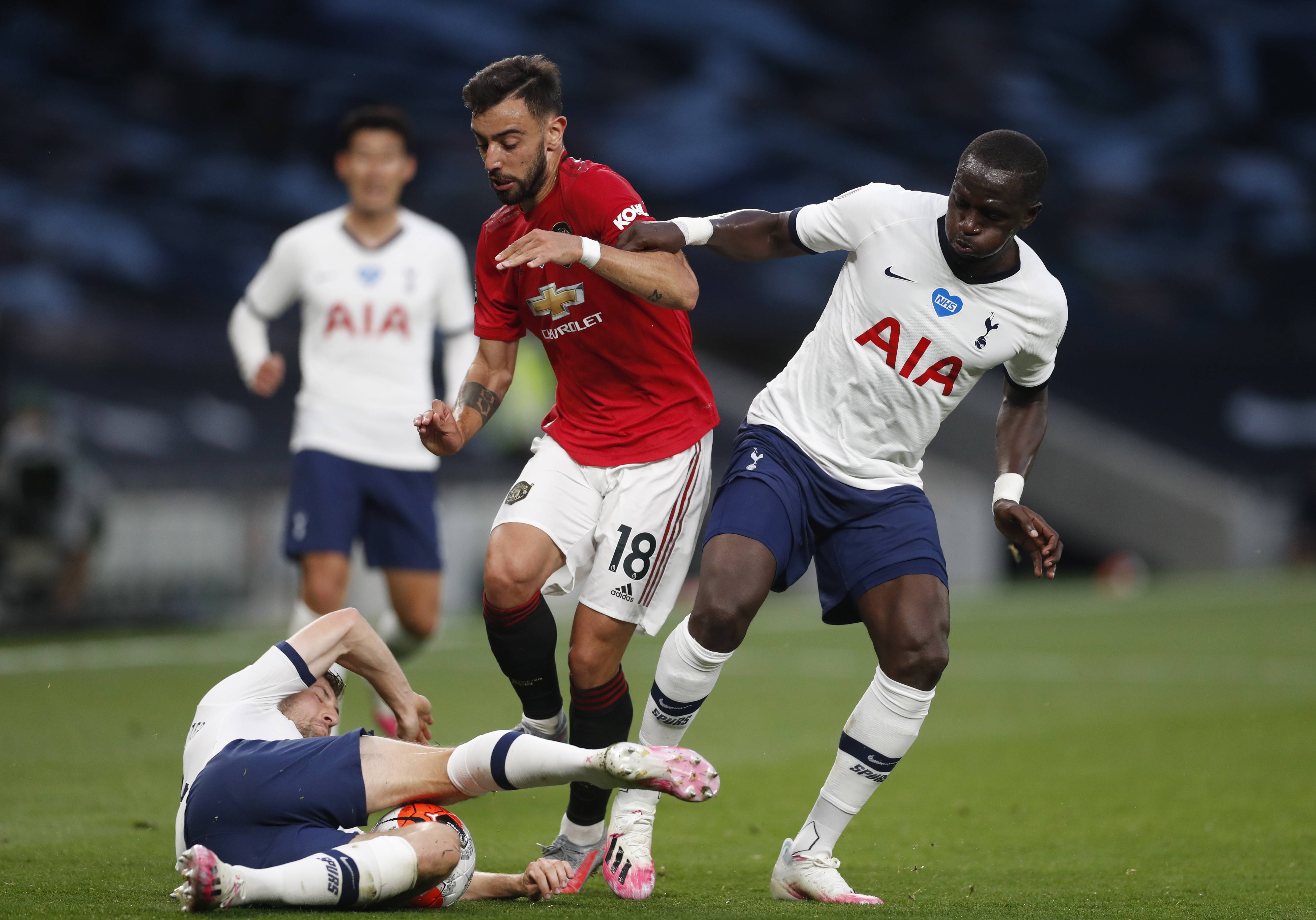 并存的赛场 并存的赛场